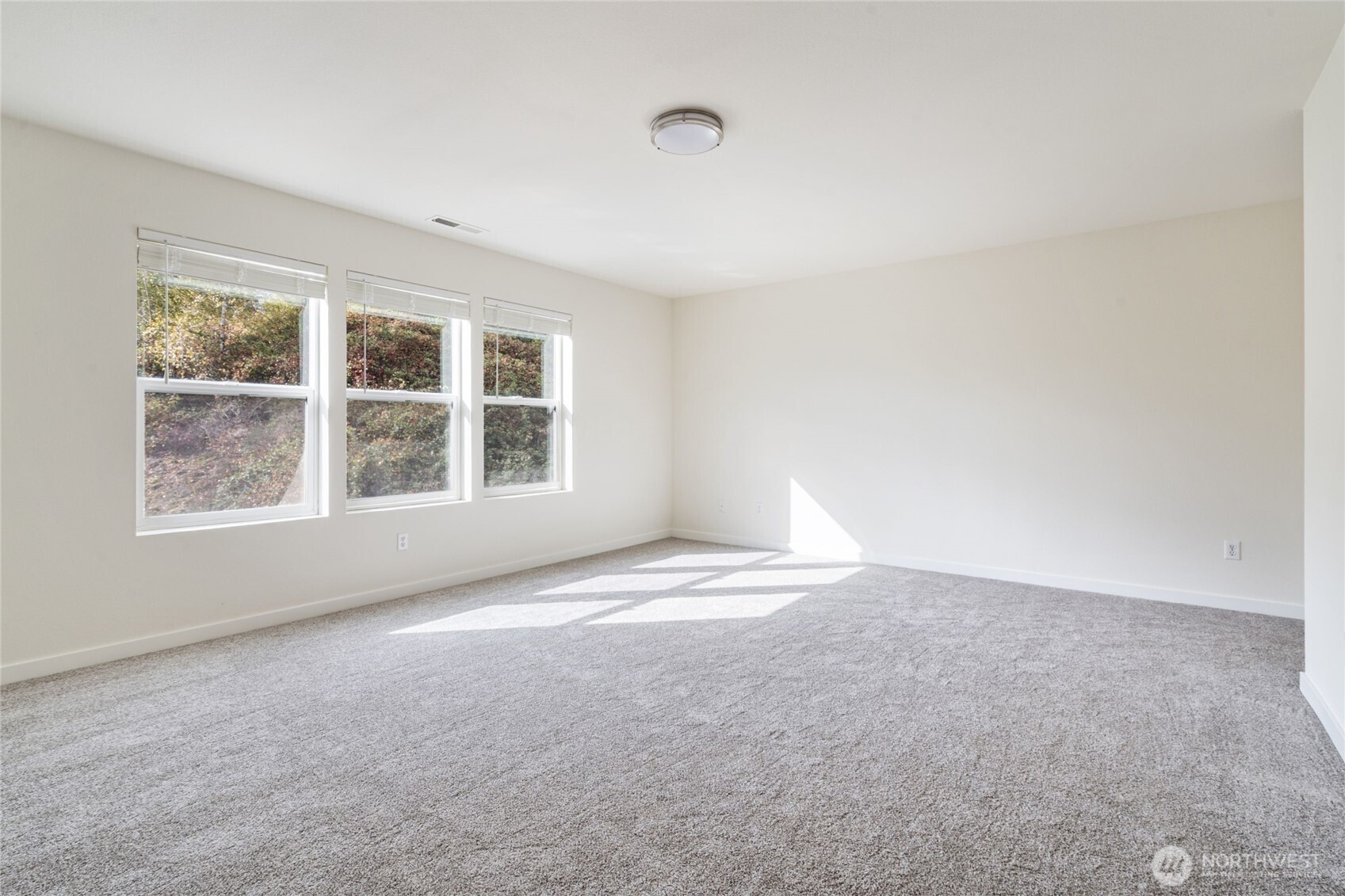2511 Northeast 1st Street Renton, WA 98056 - Photo 15 of 32