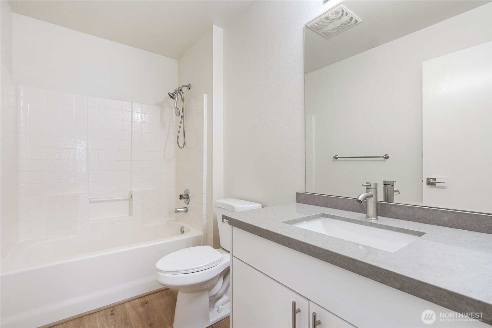 2511 Northeast 1st Street Renton, WA 98056 - Photo 25 of 32