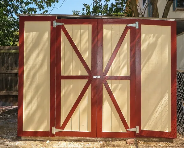 a view of an entryway