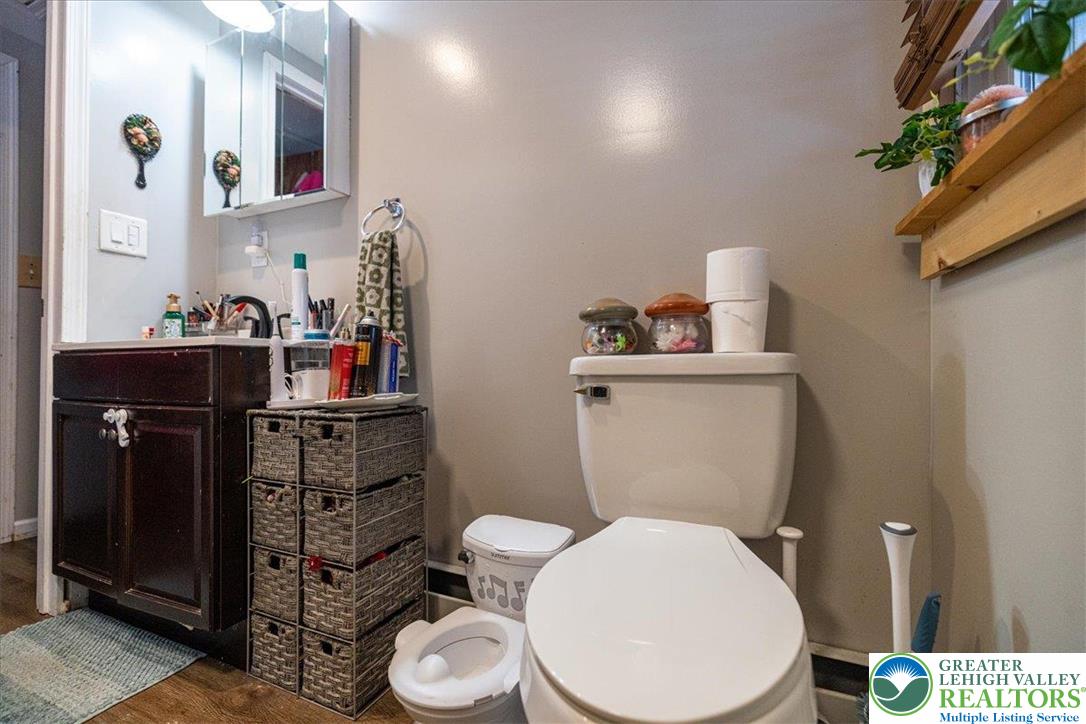 622 Creek Road Bath, PA 18014 - Photo 13 of 41