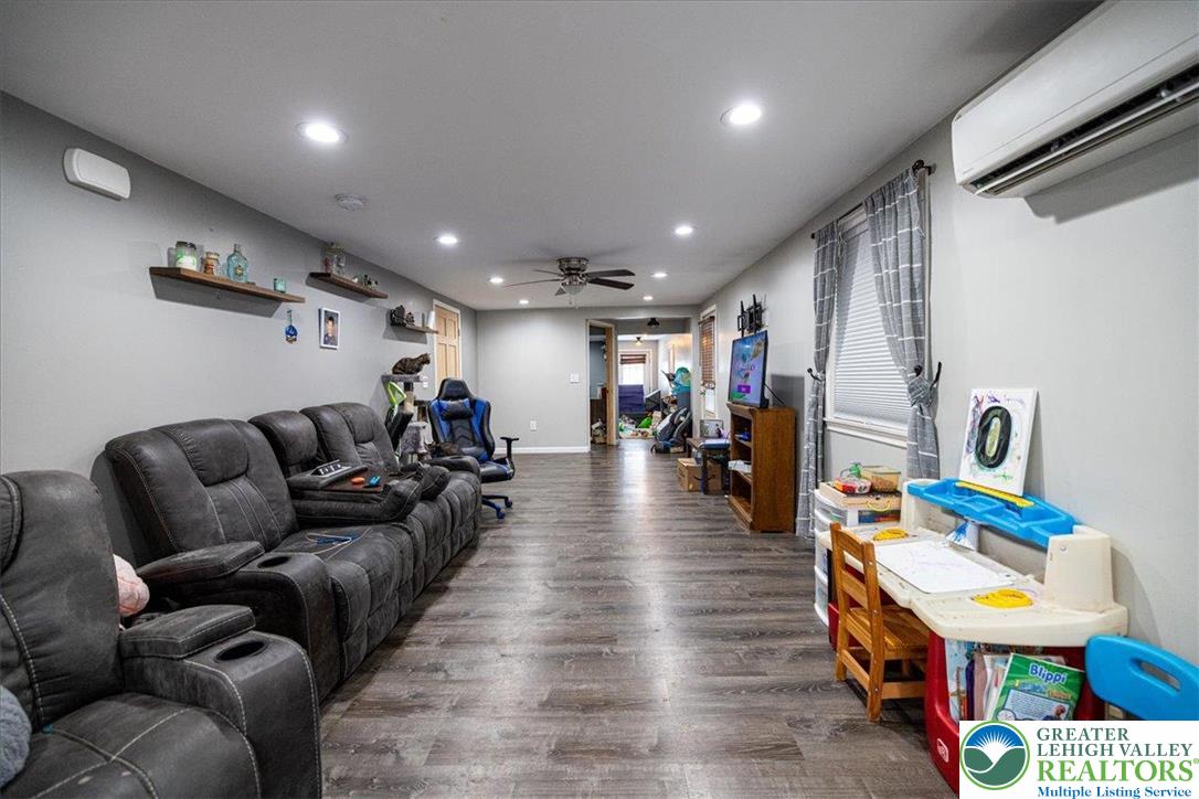 622 Creek Road Bath, PA 18014 - Photo 22 of 41