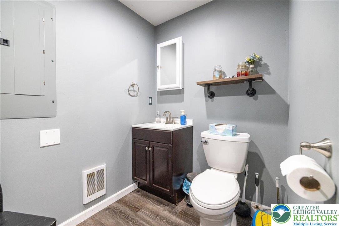 622 Creek Road Bath, PA 18014 - Photo 34 of 41