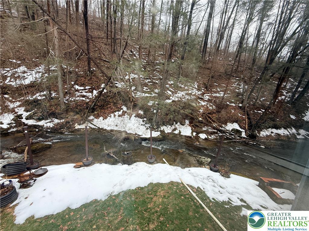 622 Creek Road Bath, PA 18014 - Photo 6 of 41