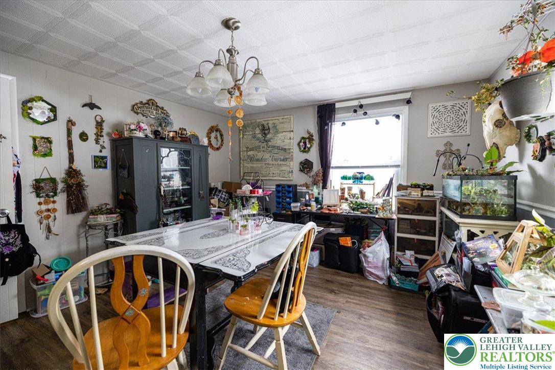 622 Creek Road Bath, PA 18014 - Photo 7 of 41