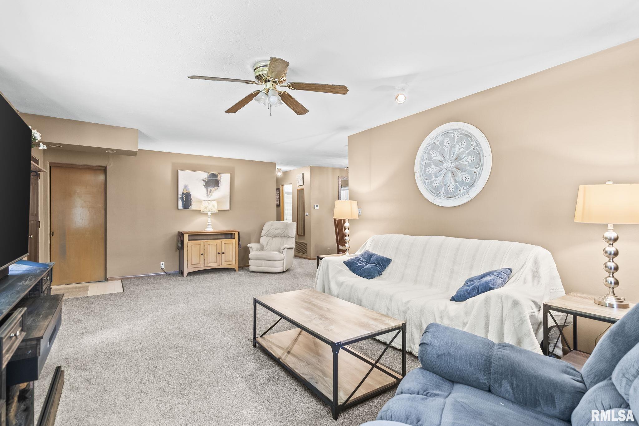 38 Monica Lane Springfield, IL 62702 - Photo 7 of 28