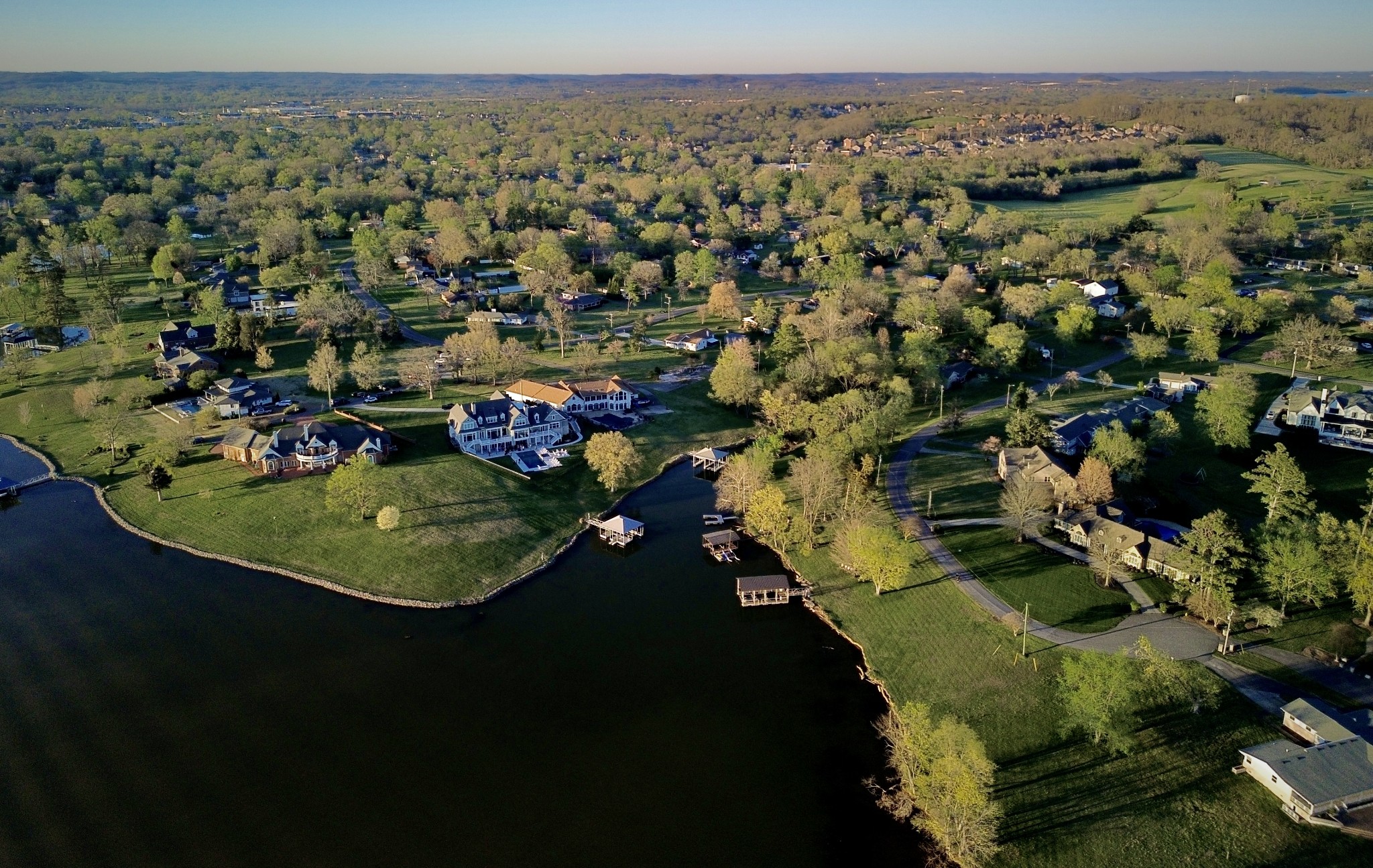 216 Cherokee Road Hendersonville, TN 37075 - Photo 2 of 9