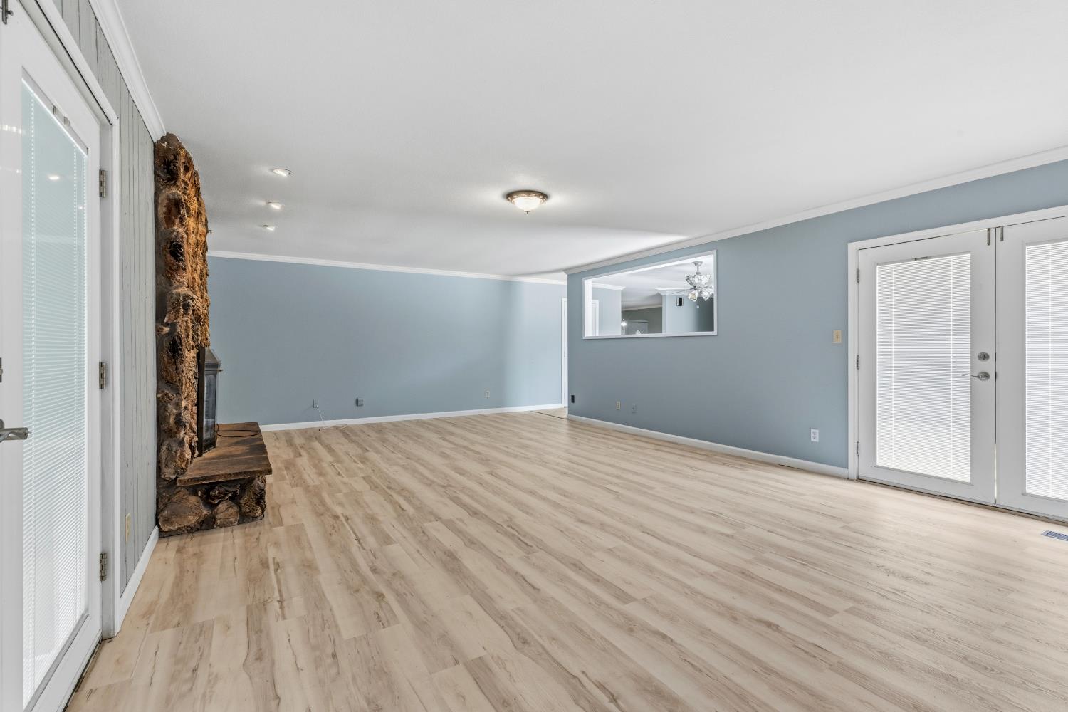 17500 Von Sosten Road Tracy, CA 95304 - Photo 12 of 50 a view of empty room with wooden floor