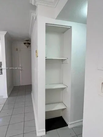 $1,700 | 19805 Southwest 114th Avenue, Unit 119, Miami, FL 33157