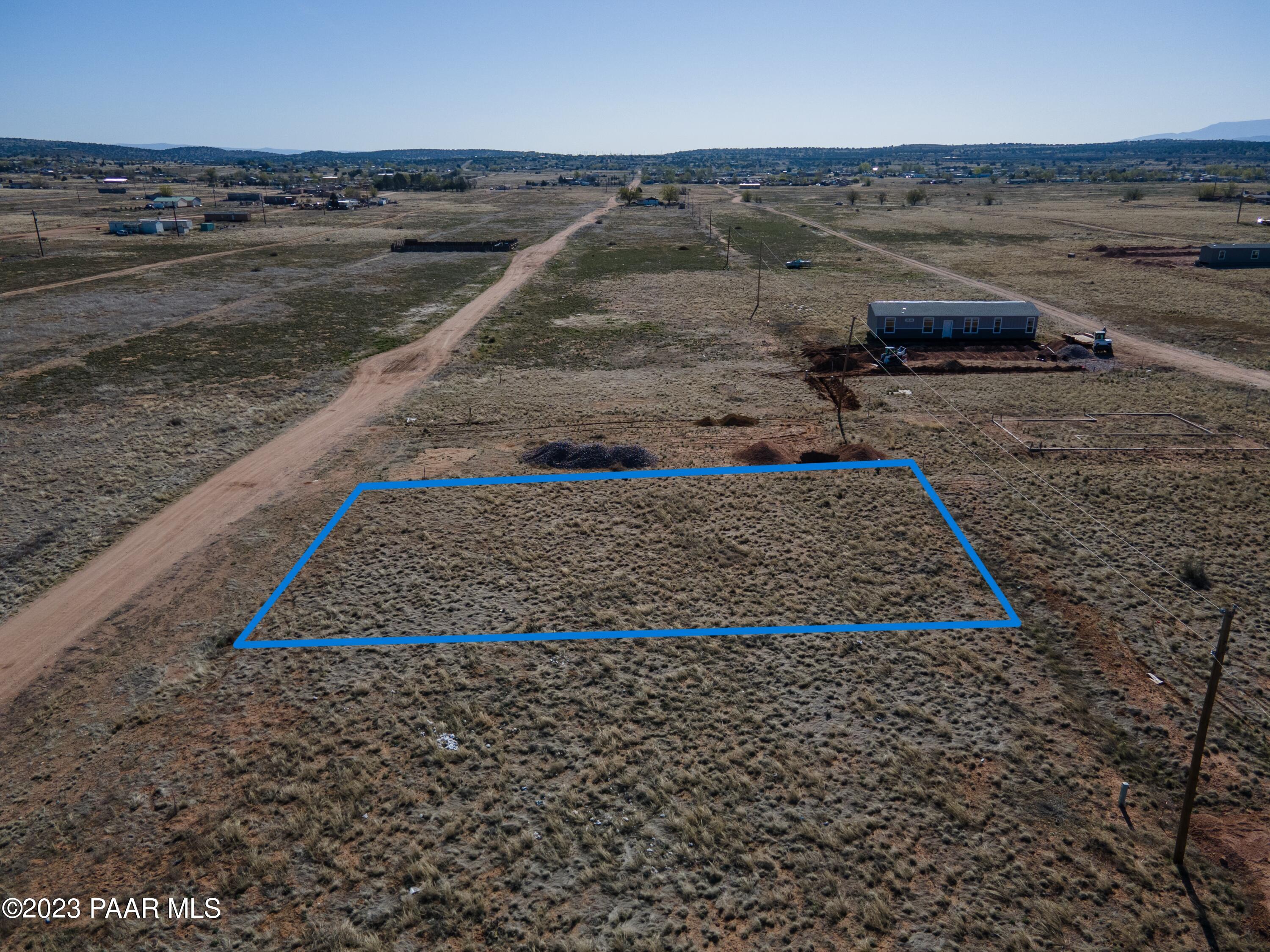 481 West Grand Canyon Road Paulden, AZ 86334 - Photo 2 of 4 LOT B facing East