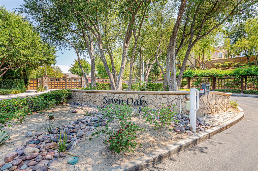 4088 Shady Ridge Circle Corona, CA 92881 - Photo 42 of 47 a view of a park with large trees
