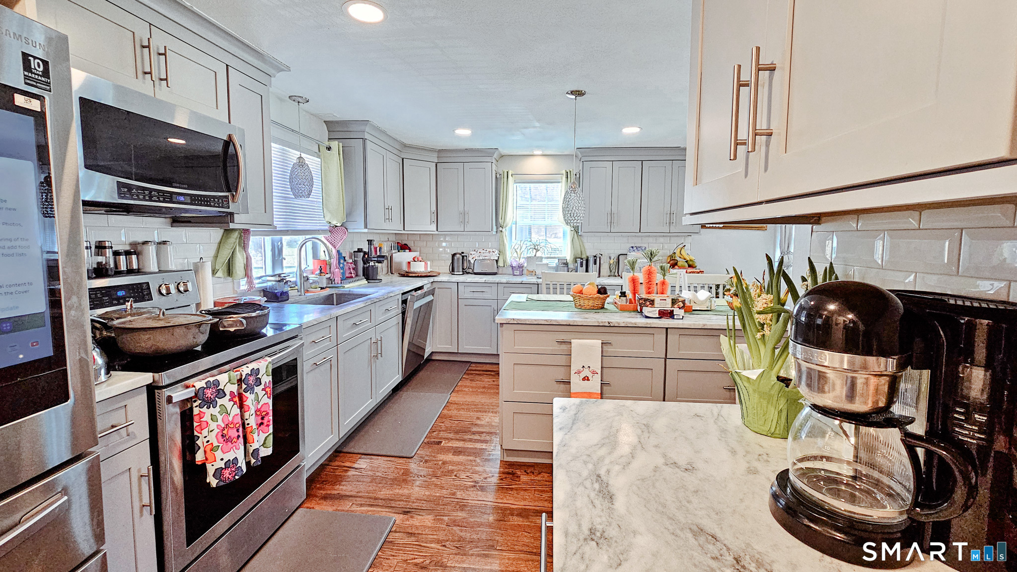 10 Penwood Road Bloomfield, CT 06002 - Photo 12 of 41