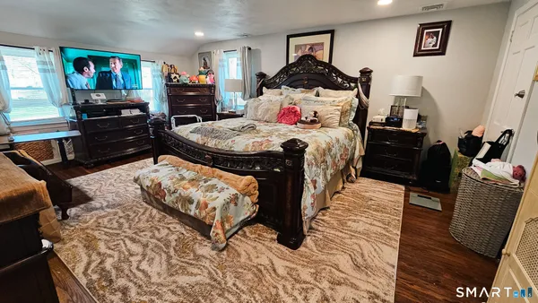 $454,900 | 10 Penwood Road, Bloomfield, CT 06002