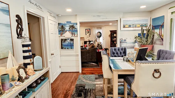 $454,900 | 10 Penwood Road, Bloomfield, CT 06002