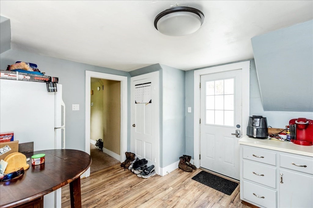 27 Haverhill Road Topsfield, MA 01983 - Photo 17 of 36