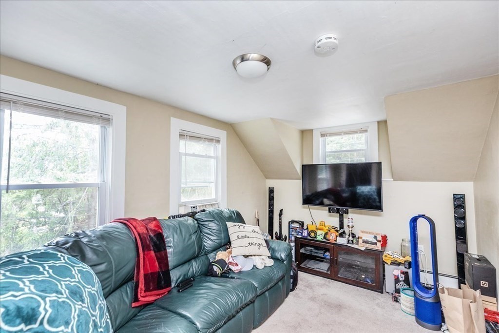 27 Haverhill Road Topsfield, MA 01983 - Photo 21 of 36
