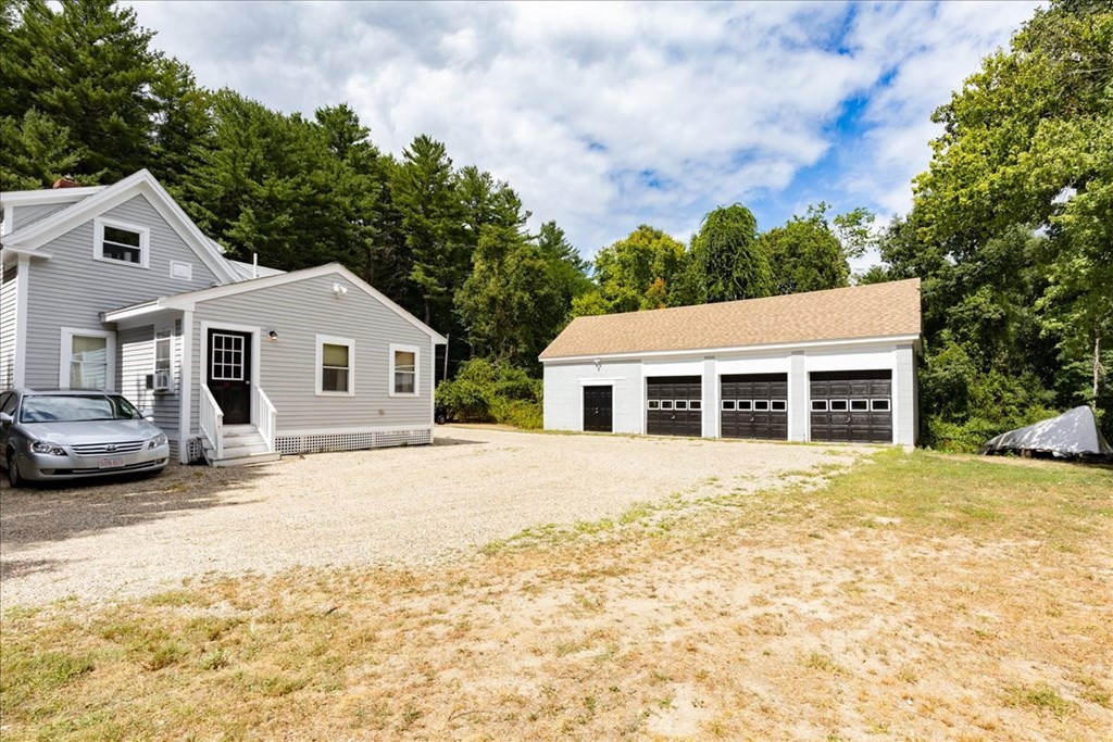 27 Haverhill Road Topsfield, MA 01983 - Photo 28 of 36