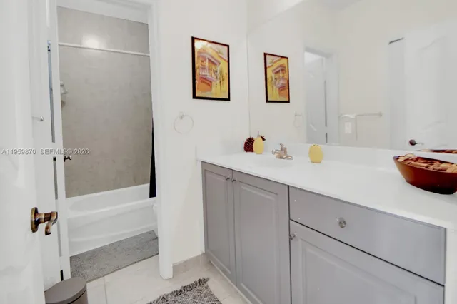 $699,999 | 11531 Northwest 79th Lane, Doral, FL 33178