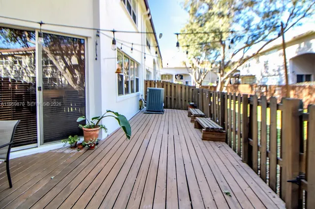 $699,999 | 11531 Northwest 79th Lane, Doral, FL 33178