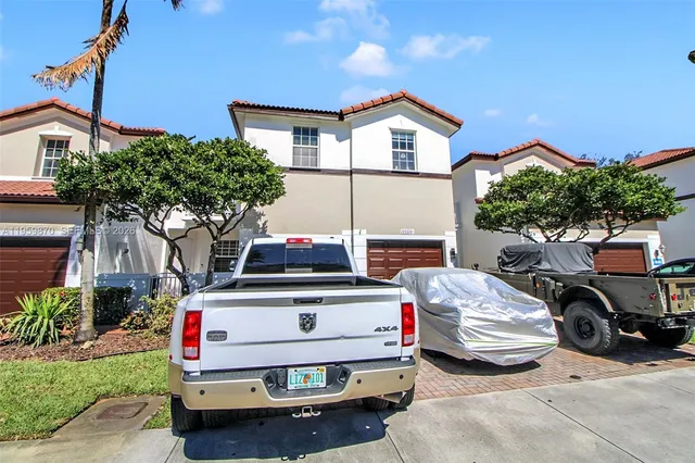 $699,999 | 11531 Northwest 79th Lane, Doral, FL 33178