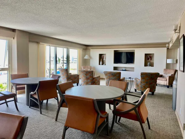 $625,000 | 322 Boardwalk, Unit 406, Ocean City, NJ 08226