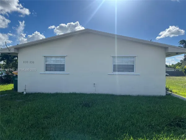 $1,400 | 832 Northeast 5th Avenue, Unit 832, Homestead, FL 33030