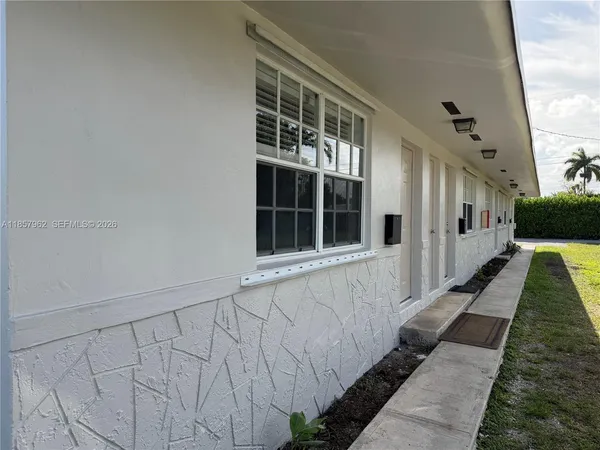 $1,400 | 832 Northeast 5th Avenue, Unit 832, Homestead, FL 33030