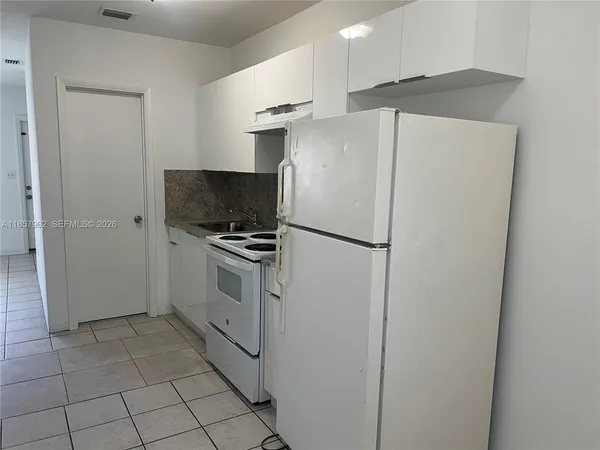 $1,400 | 832 Northeast 5th Avenue, Unit 832, Homestead, FL 33030