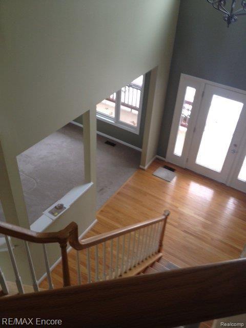851 Pine Tree Road Lake Orion, MI 48362 - Photo 2 of 14 entry.jpeg