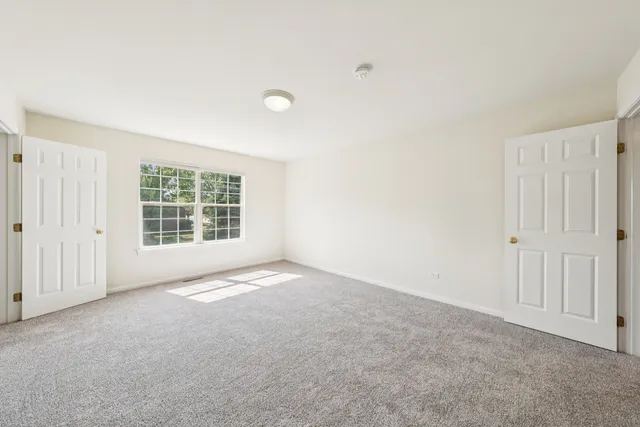 $2,600 | 11683 Joan Avenue, Huntley, IL 60142