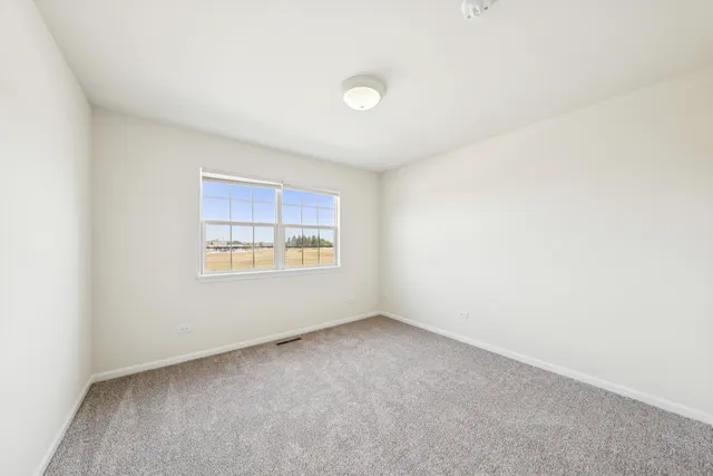 $2,600 | 11683 Joan Avenue, Huntley, IL 60142