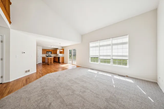 $2,600 | 11683 Joan Avenue, Huntley, IL 60142