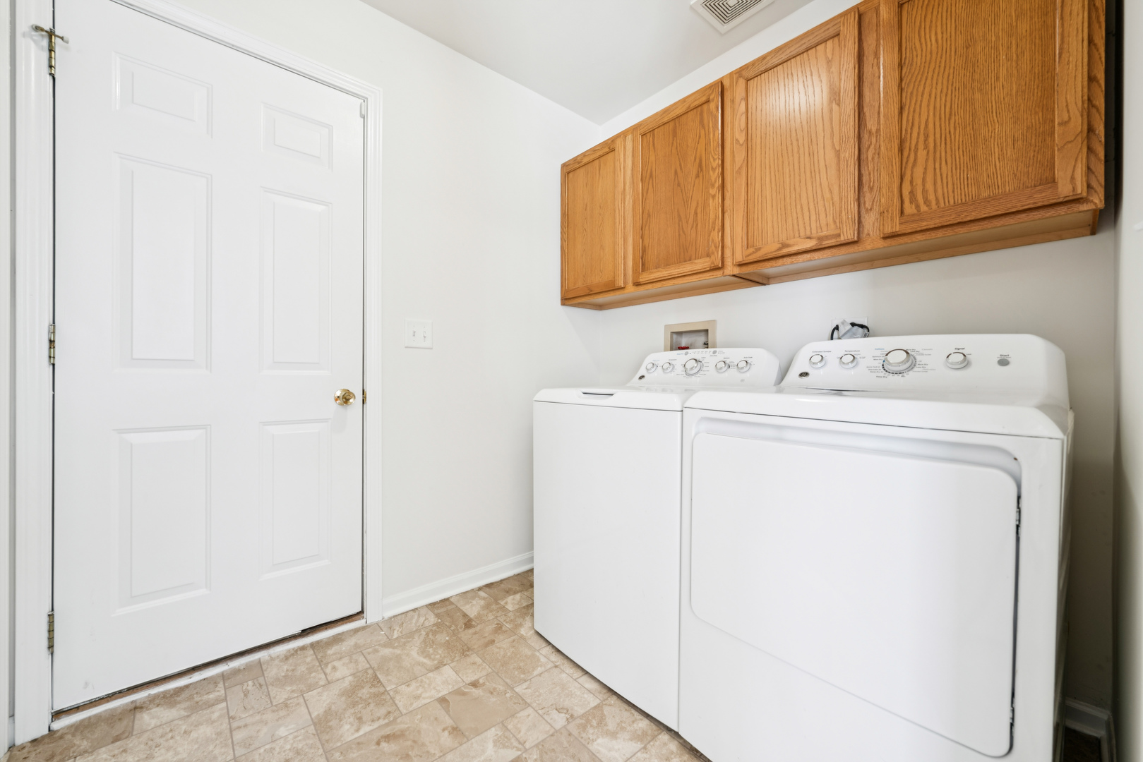 11683 Joan Avenue Huntley, IL 60142 - Photo 9 of 21 a utility room with dryer and washer