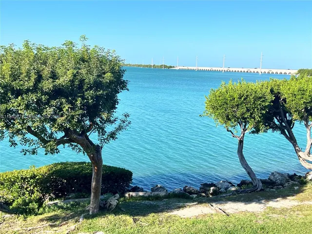 $645,000 | 5017 Sunset Village Drive, Marathon, FL 33050