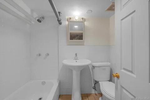 $749,000 | 225-13 95th Avenue, Floral Park, NY 11001
