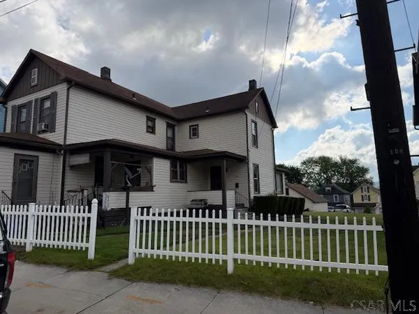 $850 | R130 Strayer Street, Johnstown, PA 15906