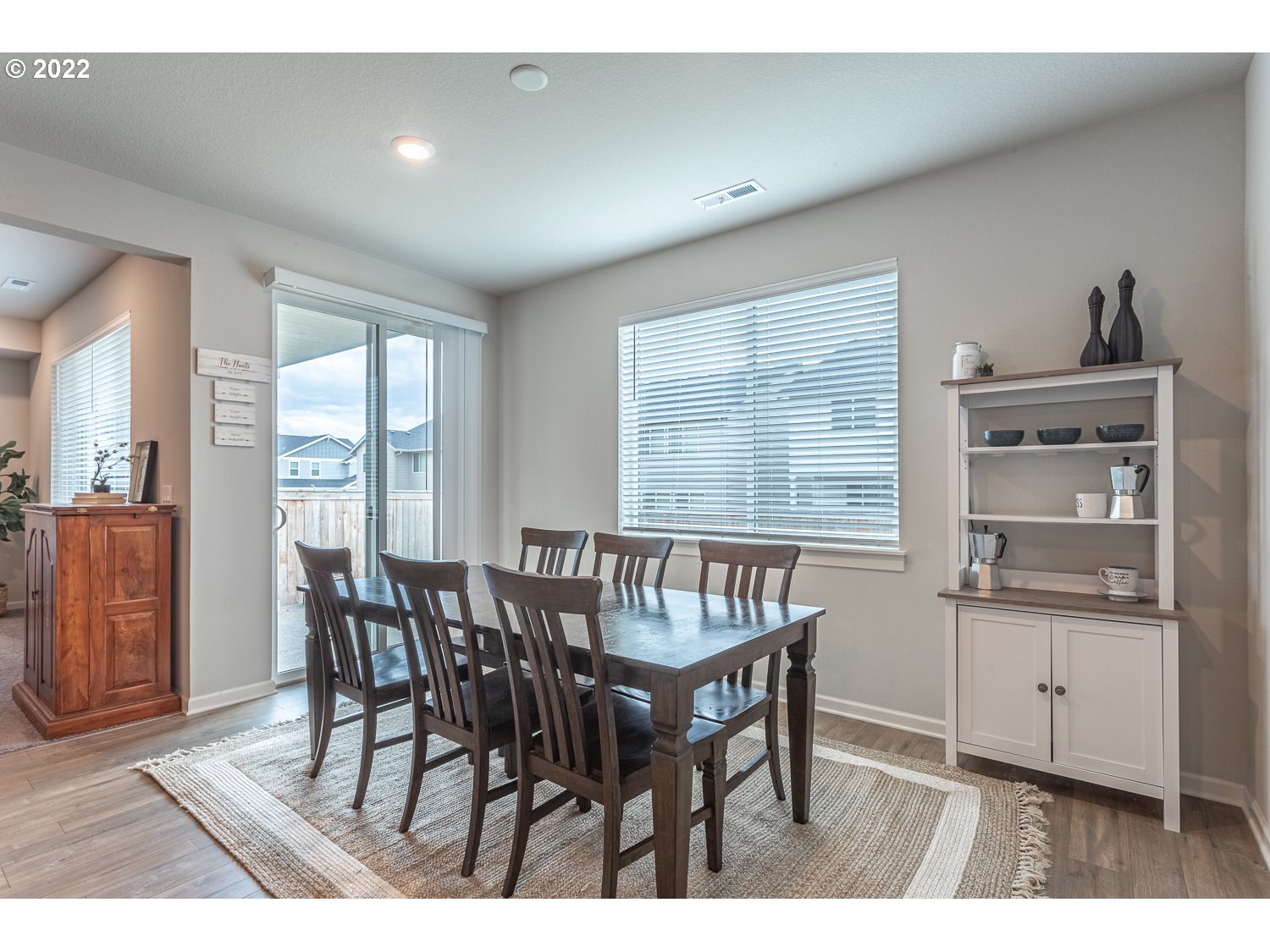 3821 South 41st Place Ridgefield, WA 98642 - Photo 12 of 32 a dining room with furniture and window