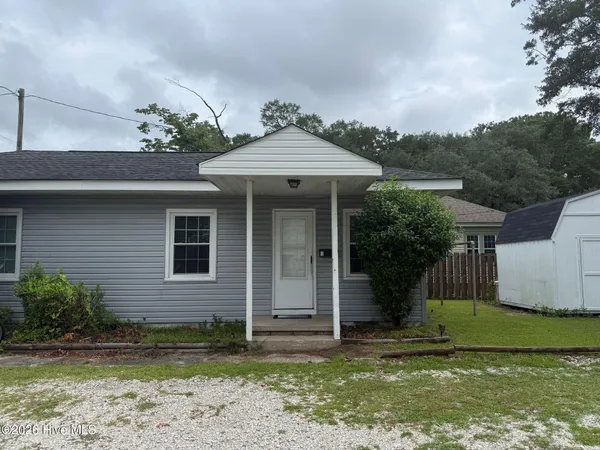 $695 | 6 Ruth Street, Unit B, Jacksonville, NC 28540