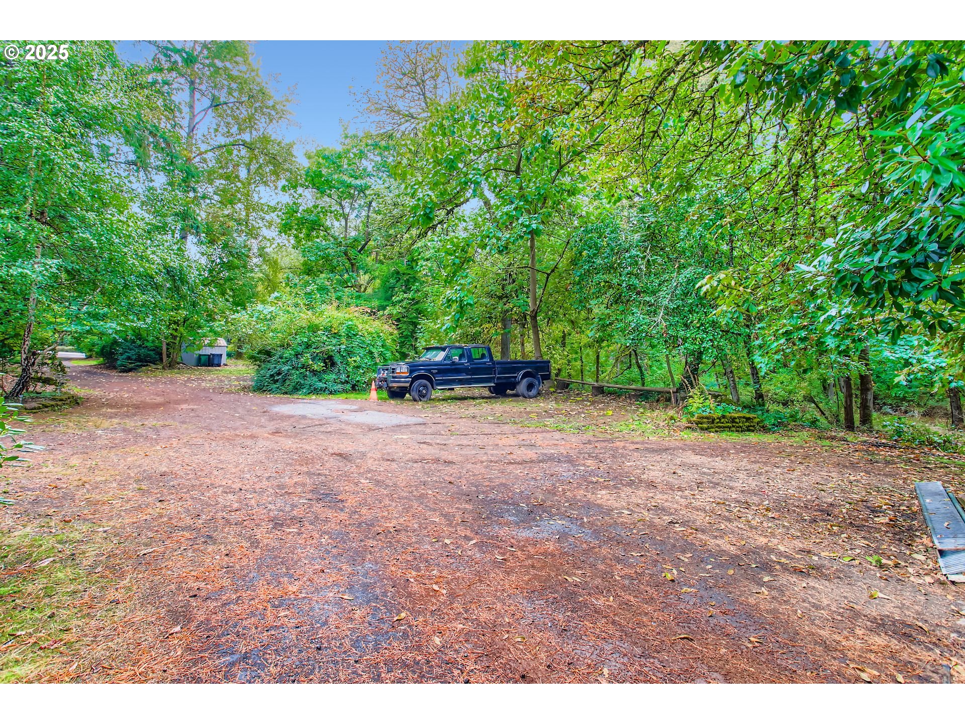 4201 Southwest Childs Road Lake Oswego, OR 97034 - Photo 26 of 37