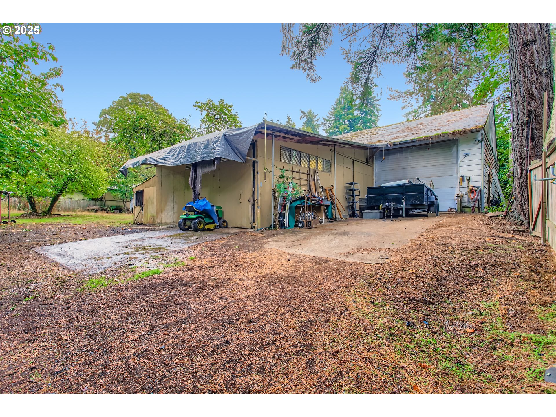 4201 Southwest Childs Road Lake Oswego, OR 97034 - Photo 29 of 37