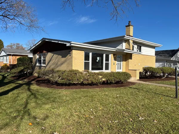 $290,700 | 191 Kathleen Lane, Chicago Heights, IL 60411