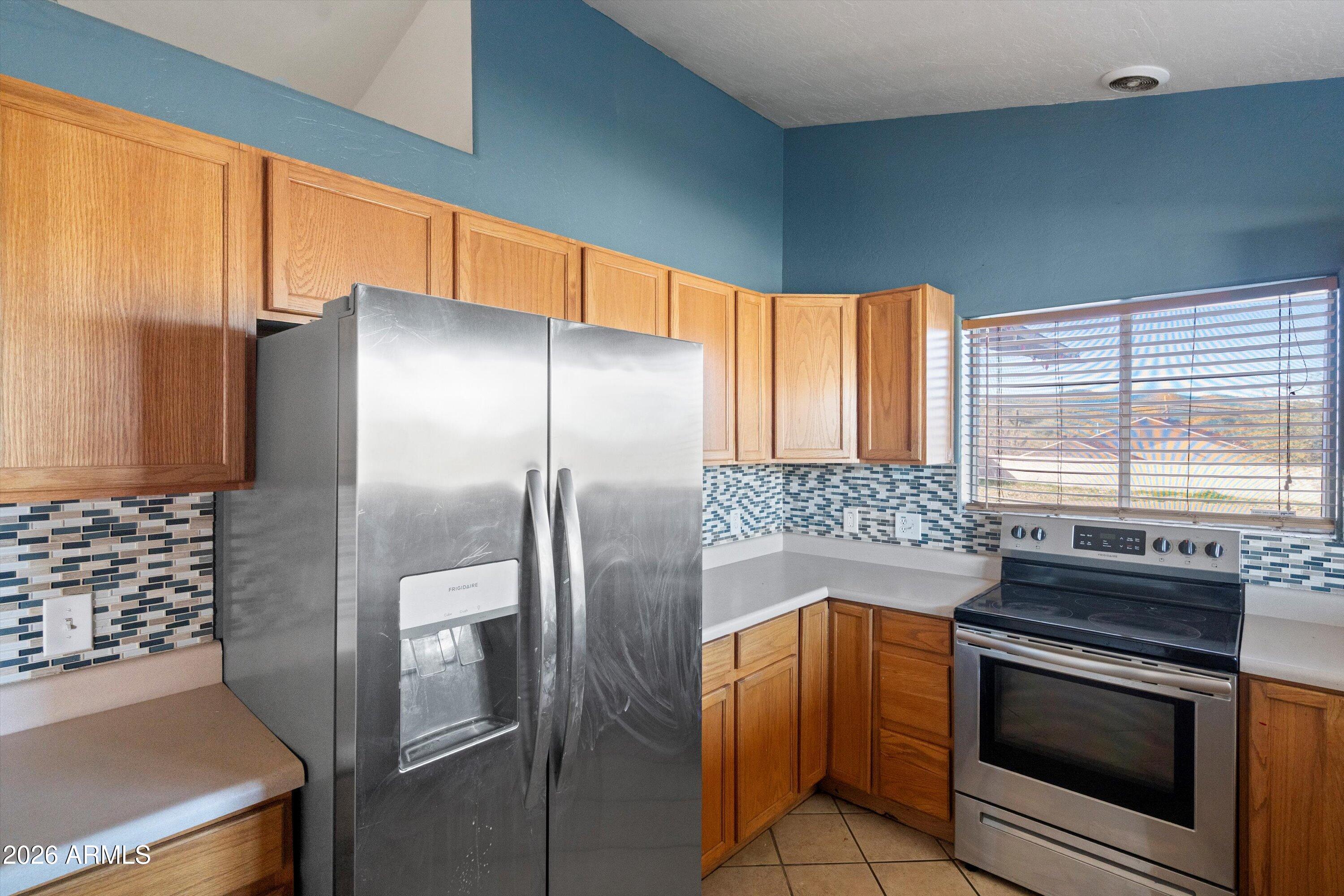 51224 North Mockingbird Road Wickenburg, AZ 85390 - Photo 9 of 31 09-Kitchen