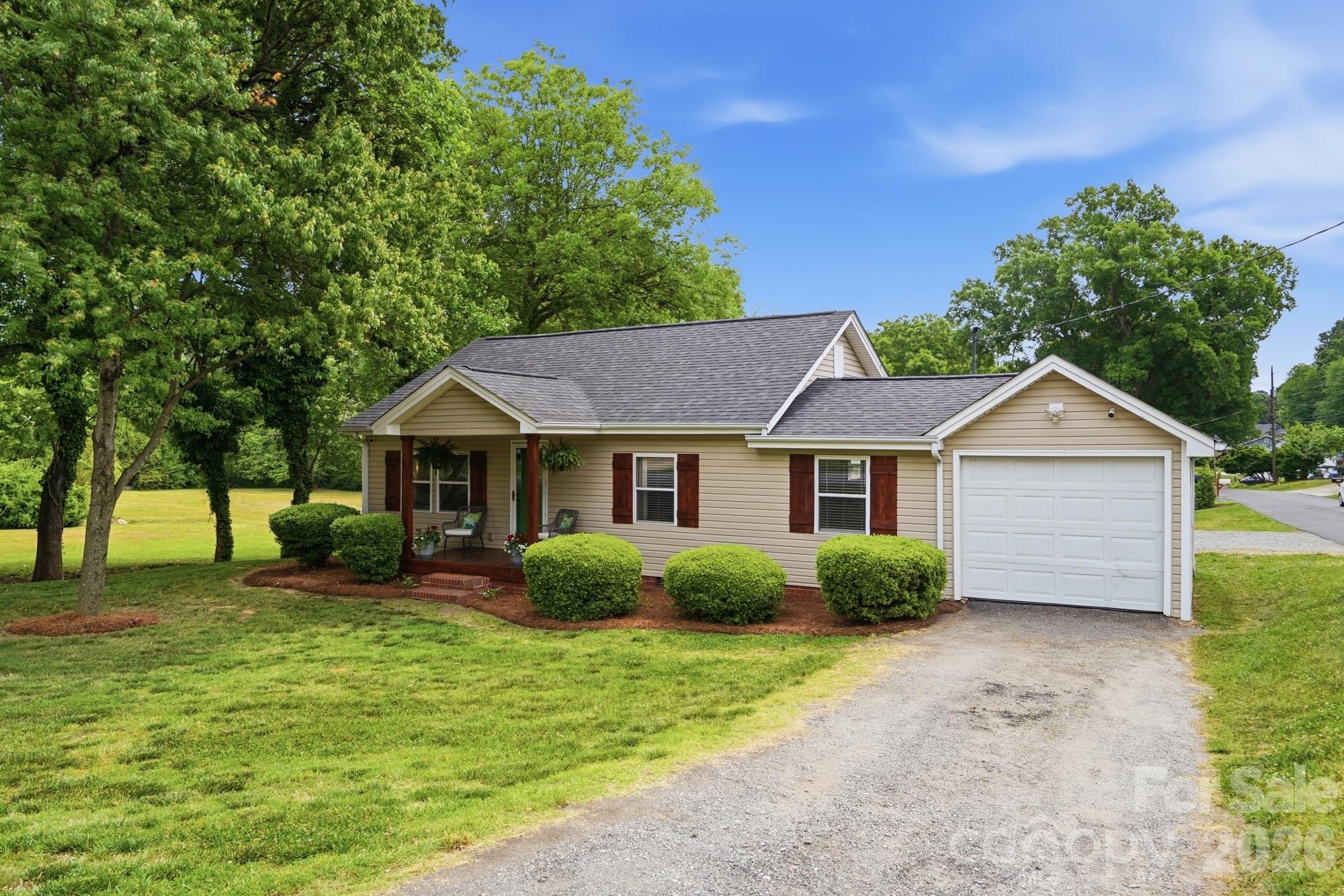 215 West Dallas Road Stanley, NC 28164 - Photo 1 of 29