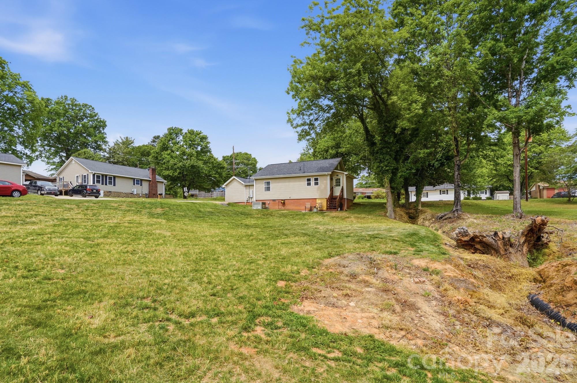 215 West Dallas Road Stanley, NC 28164 - Photo 26 of 29