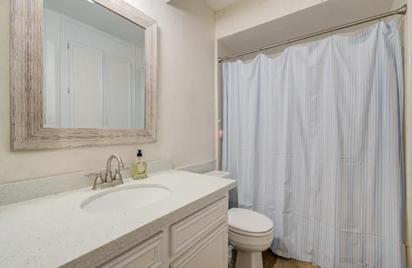 $1,800 | 17406 Baronshire Drive, Houston, TX 77070