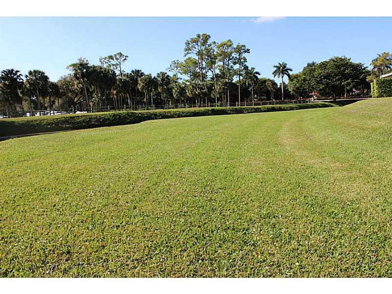 21478 St Andrews Grand Circle, Unit 14 Boca Raton, FL 33486 - Photo 20 of 25 Exterior Front