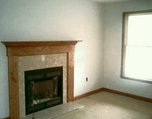 176 Bebout Road Venetia, PA 15367 - Photo 5 of 8 Den/Family/Great Room.