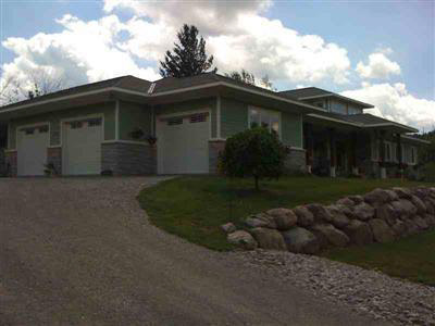 9218 Center Road Fenton, MI 48430 - Photo 3 of 28 20282499-2.JPG