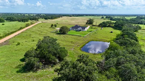 $749,900 | 1252 County Road 388, Hallettsville, TX 77964