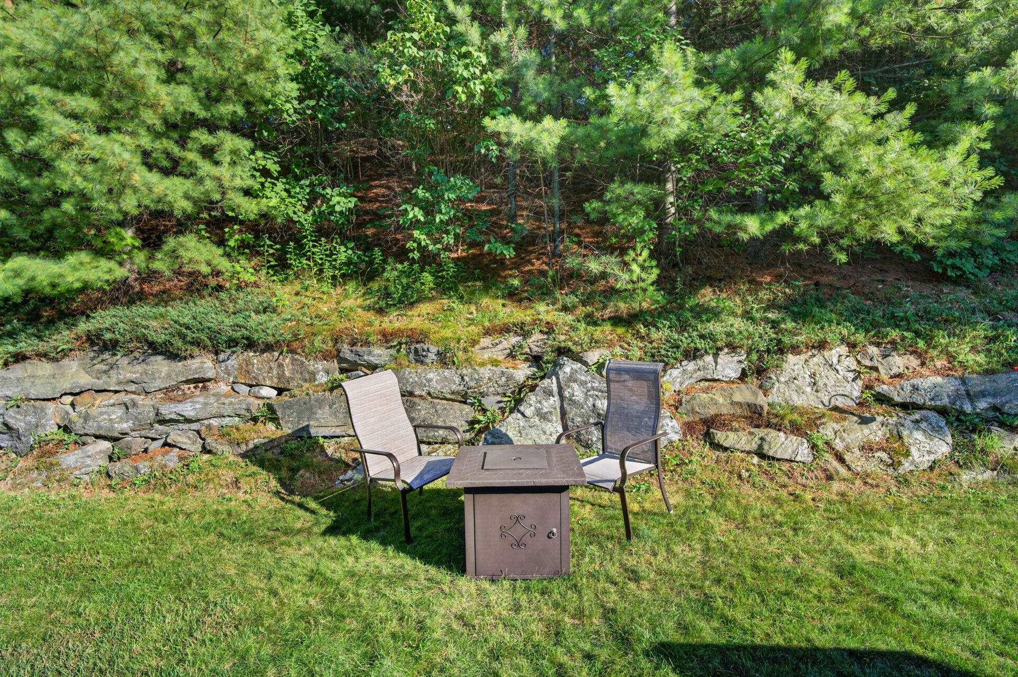 18 Cobble Hill Road Nashua, NH 03062 - Photo 40 of 44