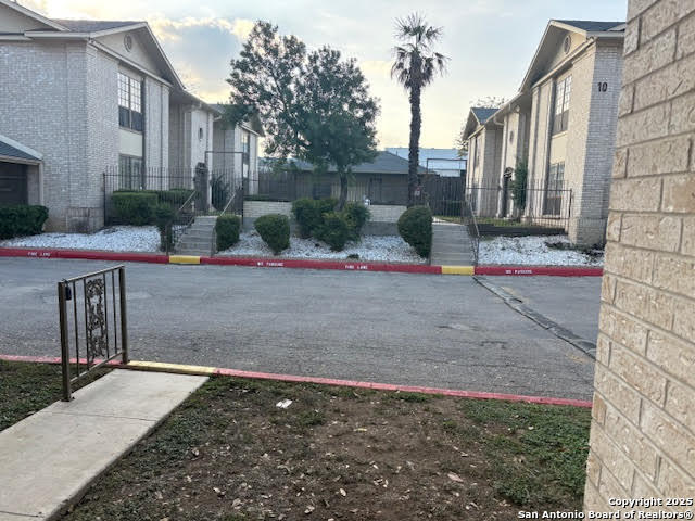 165 West Rampart Drive, Unit 205 San Antonio, TX 78216 - Photo 5 of 34